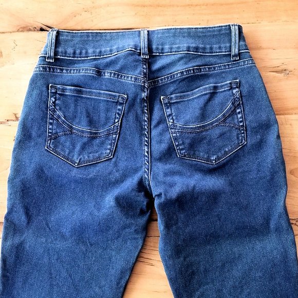 SOLD Lee Riders Capri Midrise Jeans Sedona Indigo 8 M Cropped Stretch Denim - Picture 5 of 6